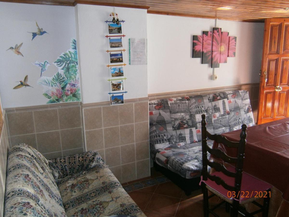 Chez Rose Et Patrick Apartment Policar Ngoại thất bức ảnh
