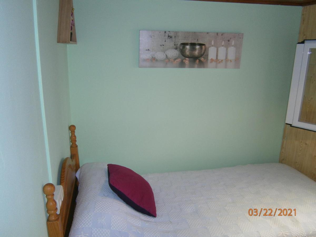 Chez Rose Et Patrick Apartment Policar Ngoại thất bức ảnh